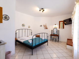 Deluxe Suite with Sea View Deluxe Suite with Sea View